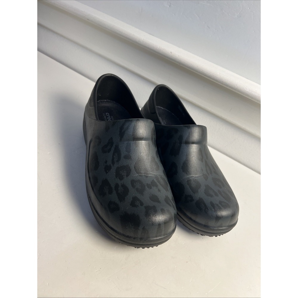 Crocs Womens Neria Pro II Clog Black Gray with Leopard Print Slip On Shoe Sz 8‎